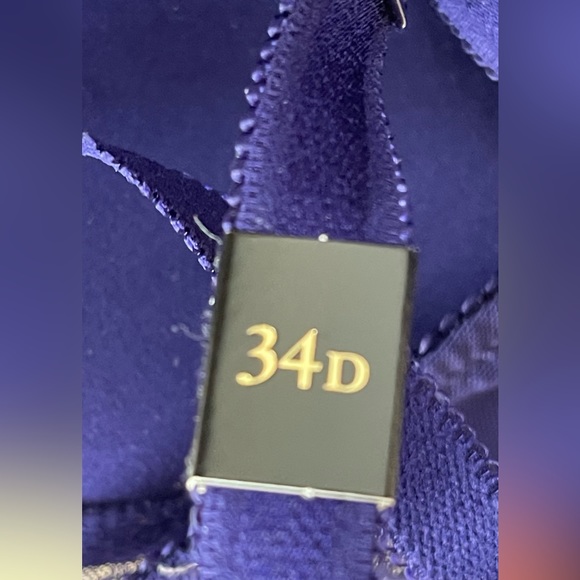 Victoria’s Secret metallic crystal Dream Angels lined Demi bra NWT - Picture 5 of 9